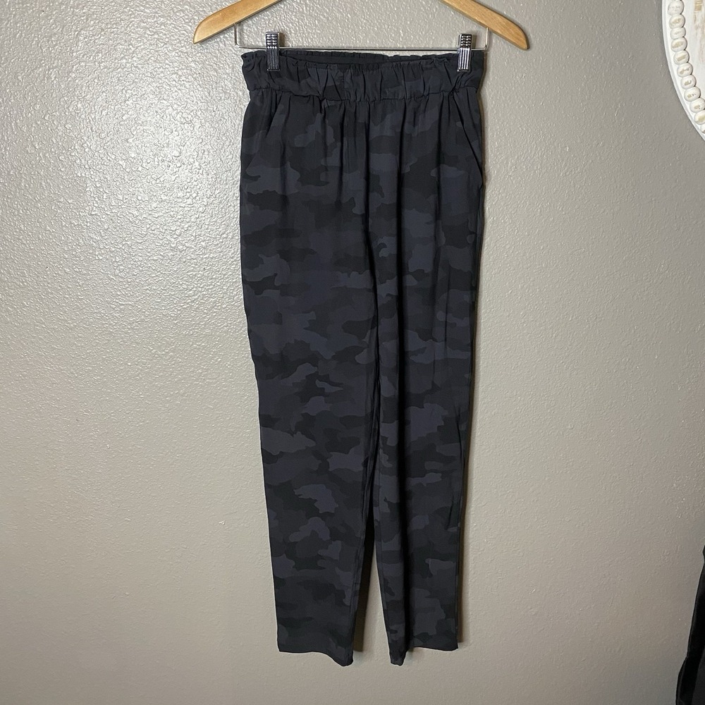 Lululemon‎ Camo Pants